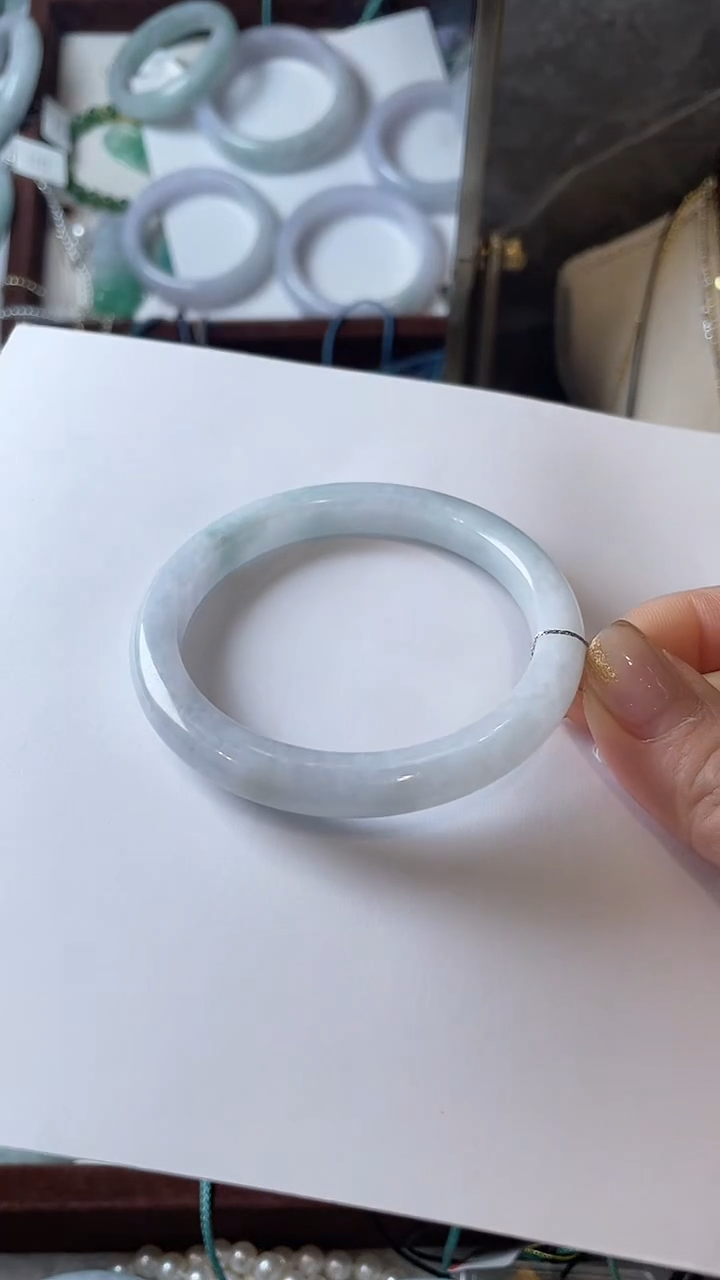 【闪购商品】翡翠手镯未镶嵌53-54手镯