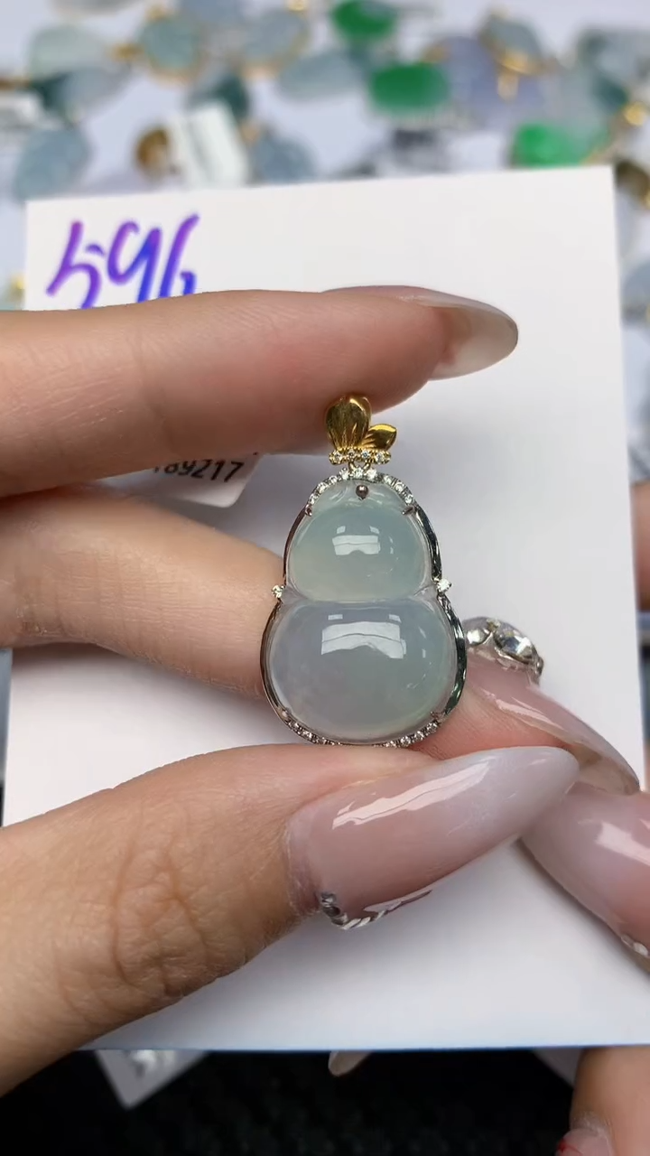 【闪购商品】翡翠颈饰18K金镶嵌 天然翡翠A货，