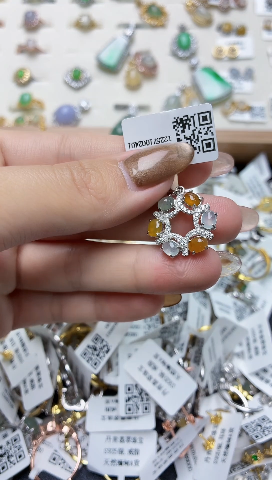 颈饰银S925镶嵌翡翠1111111111