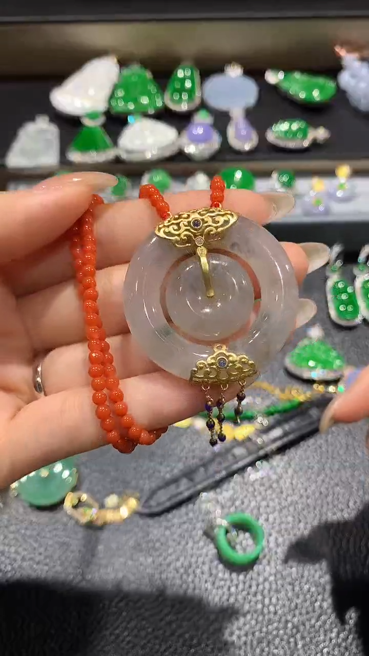 【闪购商品】翡翠套链18K金镶嵌12团购