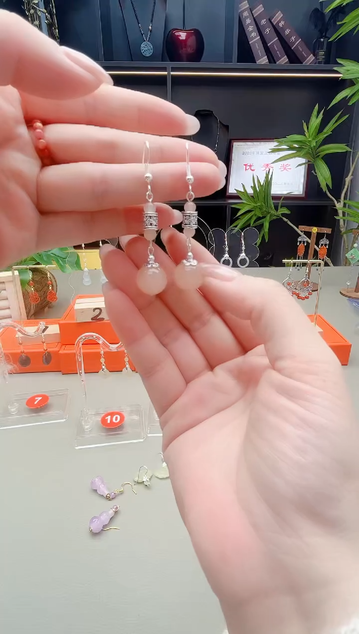 未镶嵌耳钉玛瑙/玉髓338