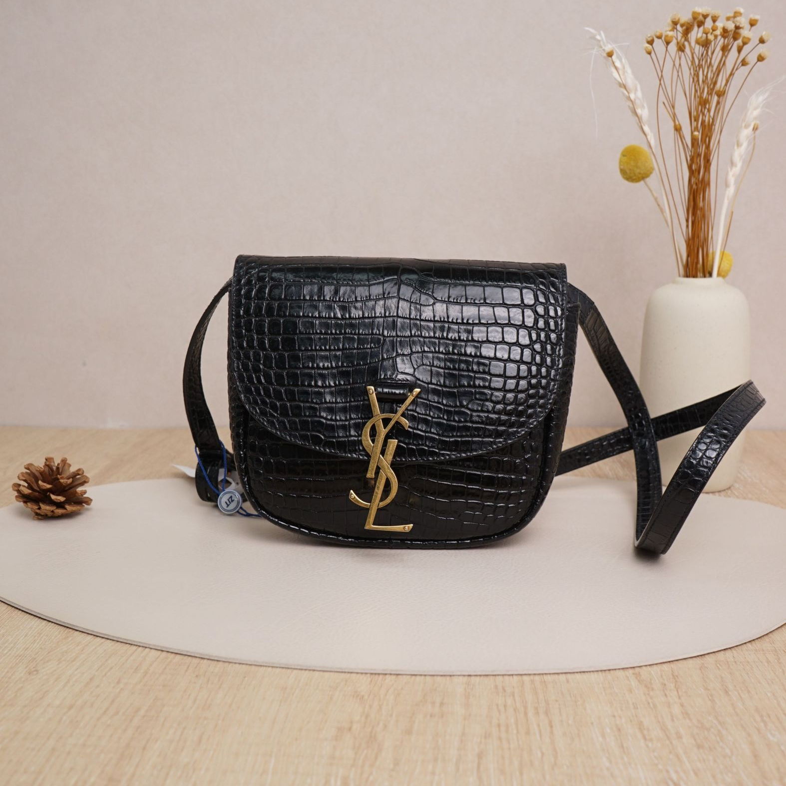 95新 YSL/圣罗兰 圣罗兰kaia鳄鱼压纹马鞍黑金牛皮/DS043295