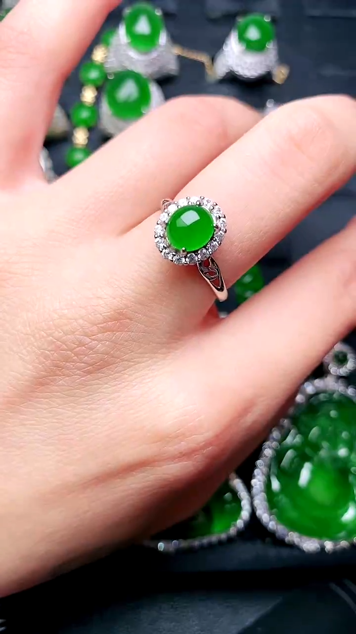 【闪购商品】翡翠戒指银S925镶嵌女戒