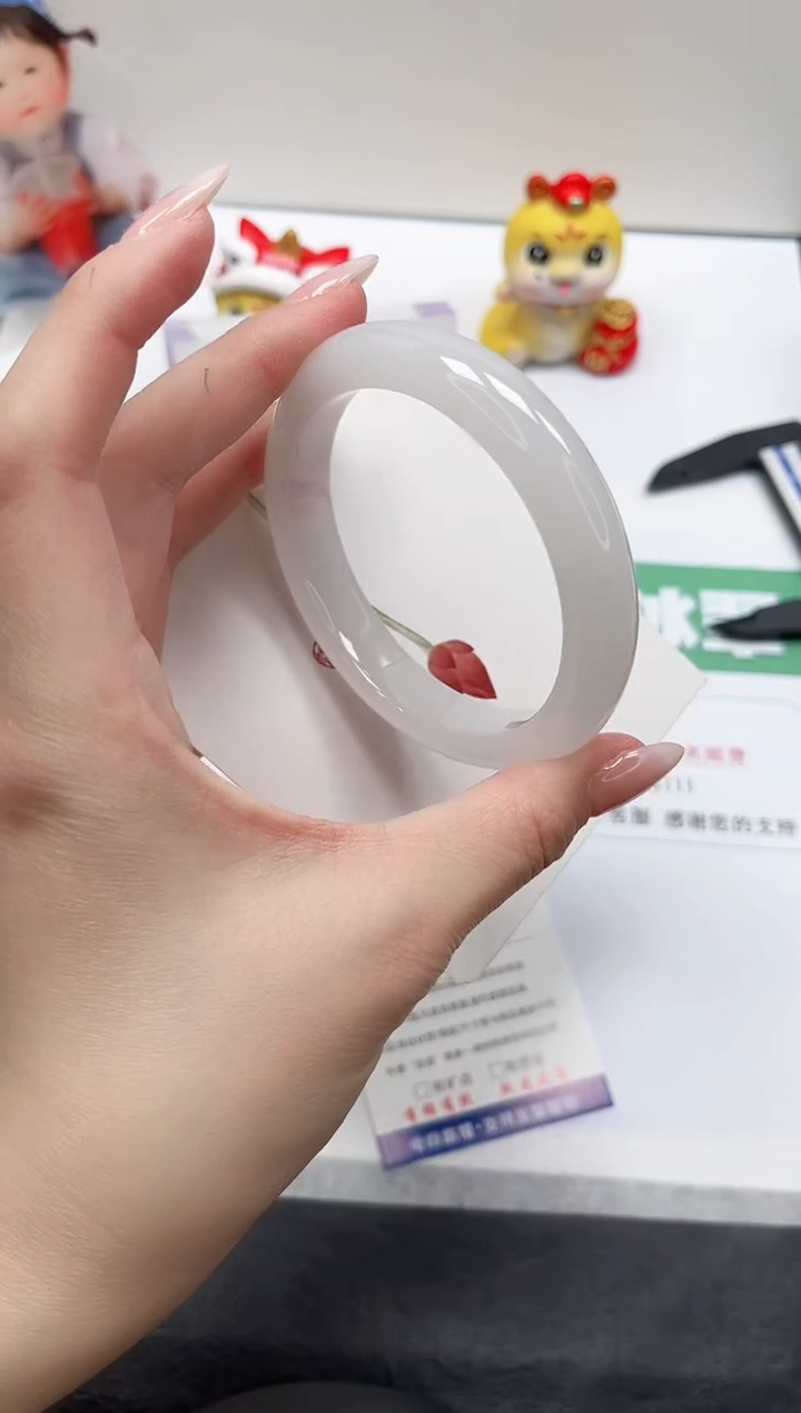 【闪购商品】石英质玉手镯未镶嵌263-61.1
