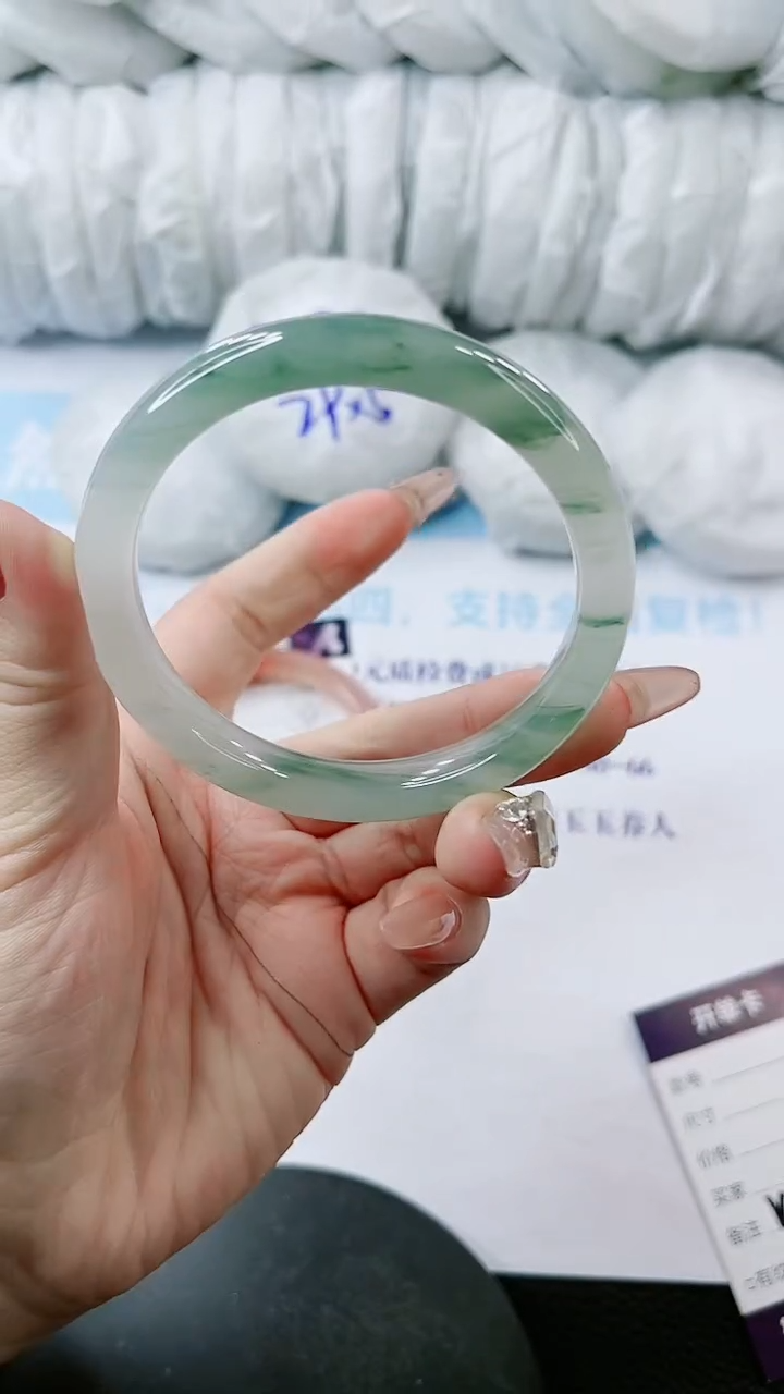 【闪购商品】石英质玉手镯未镶嵌多样性发货V147