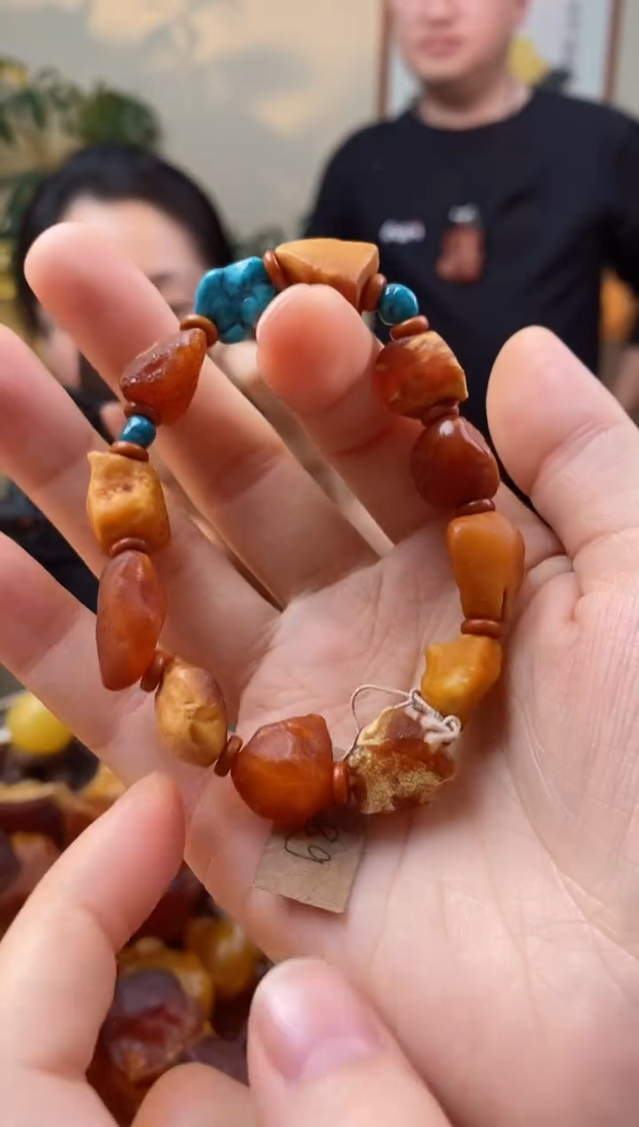 【闪购商品】琥珀手串未镶嵌手串