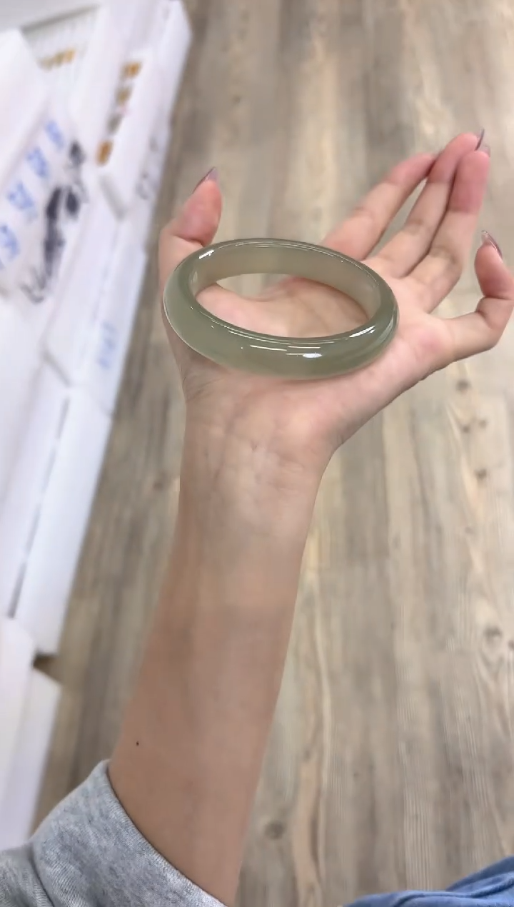 未镶嵌手镯石英质玉34-61D