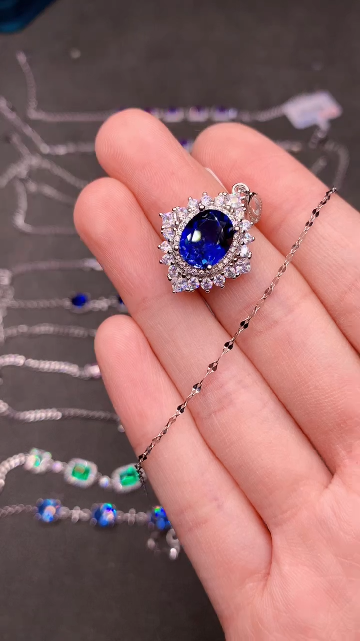 【闪购商品】蓝宝石颈饰银S925镶嵌矢车菊