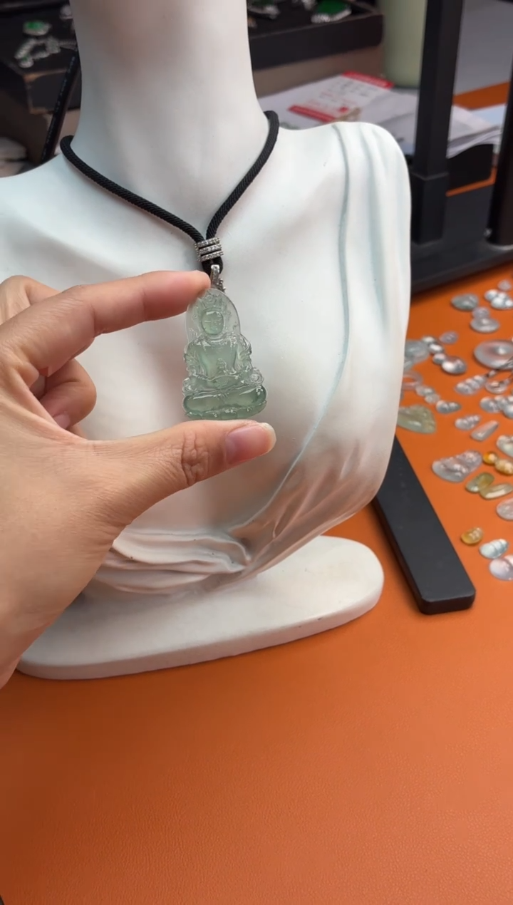 吊坠(不含链)未镶嵌翡翠23 度母 40.6 26 4.7