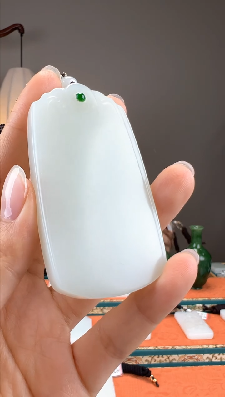 【闪购商品】和田玉颈饰未镶嵌0