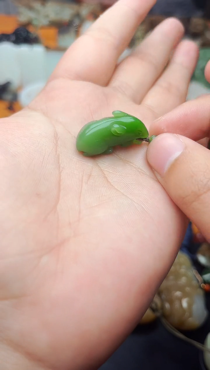 【闪购商品】和田玉颈饰未镶嵌鼠01