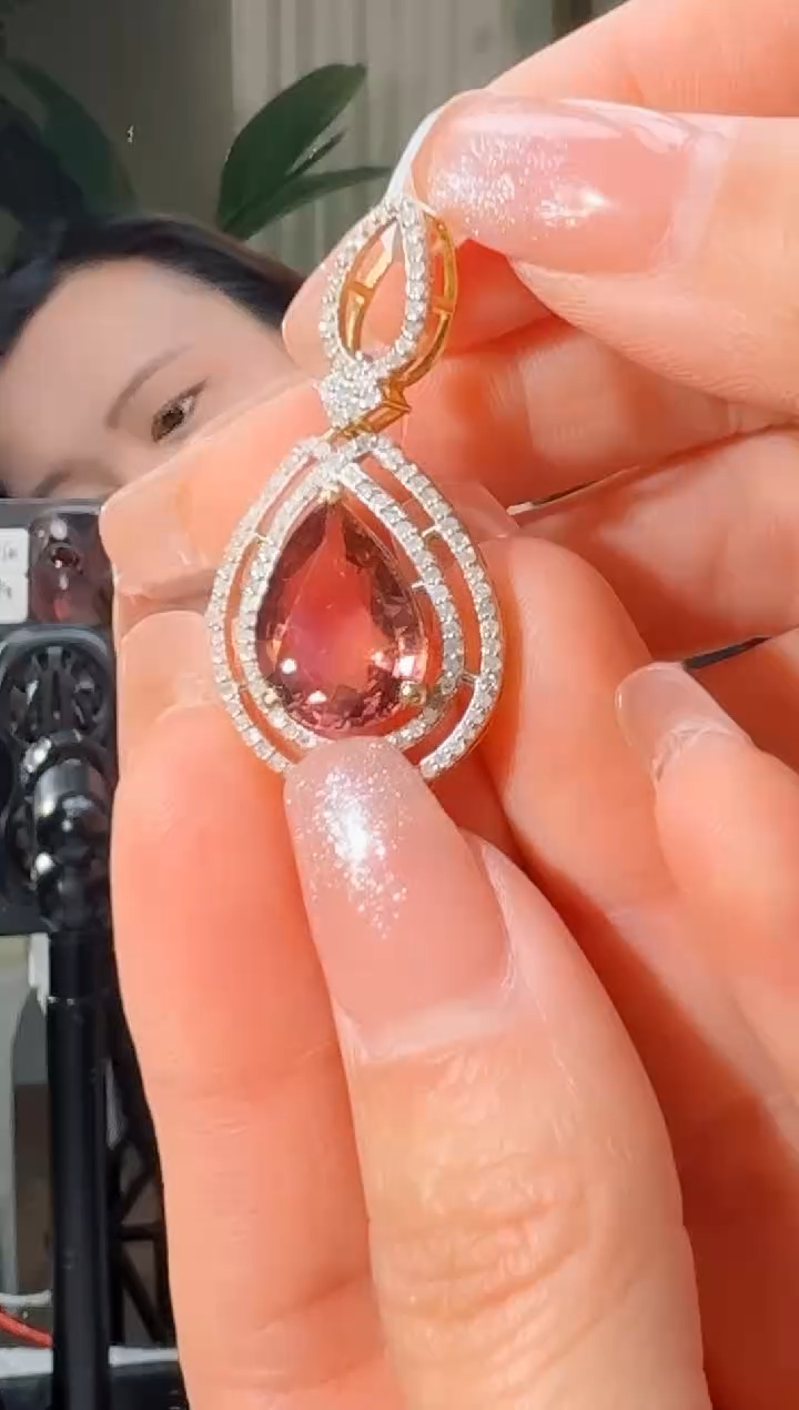 吊坠(不含链)未镶嵌碧玺6.32ct