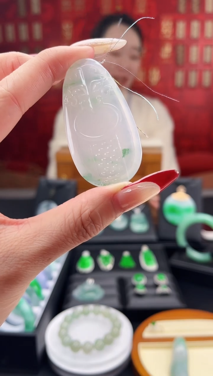 【闪购商品】翡翠颈饰未镶嵌吊坠