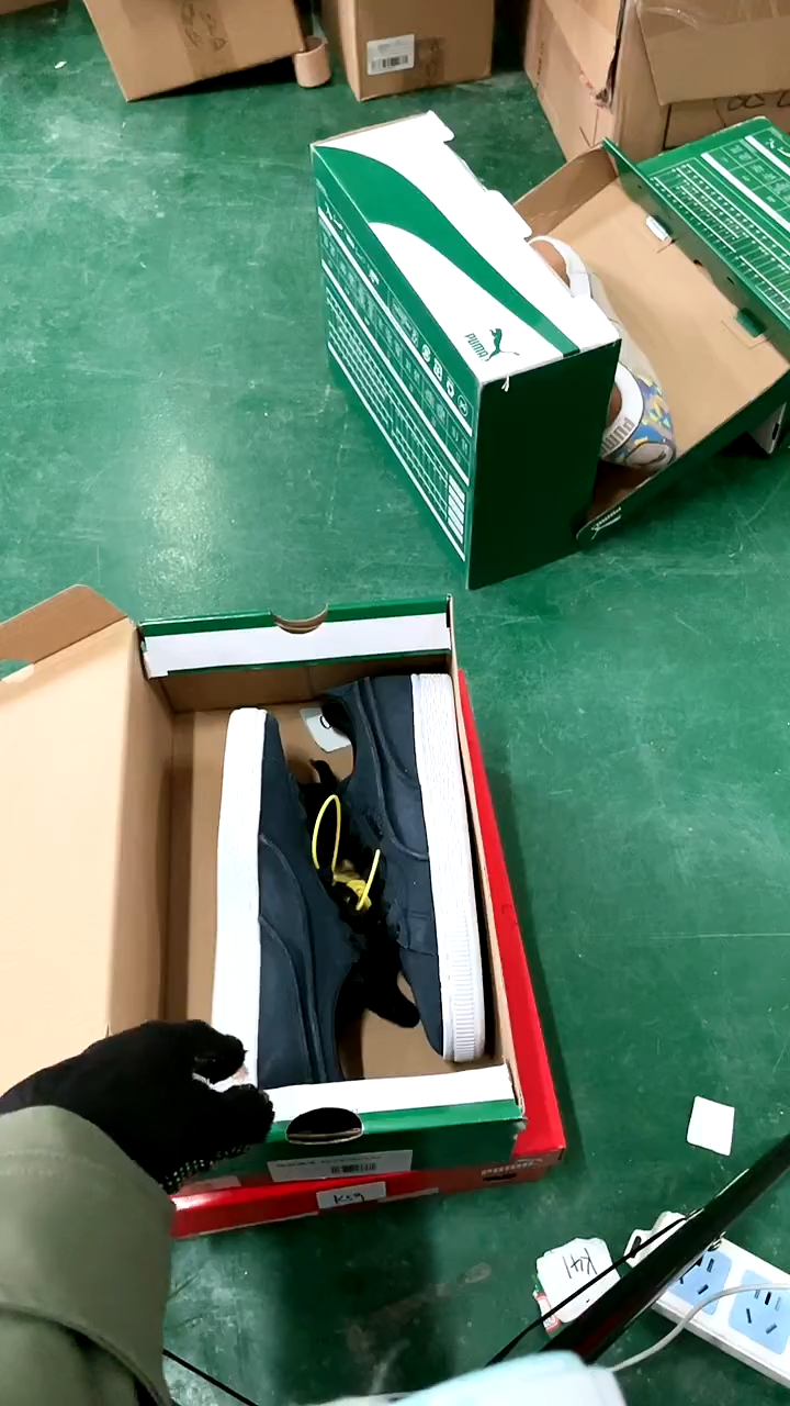 彪马时尚休闲运动鞋37M   W117