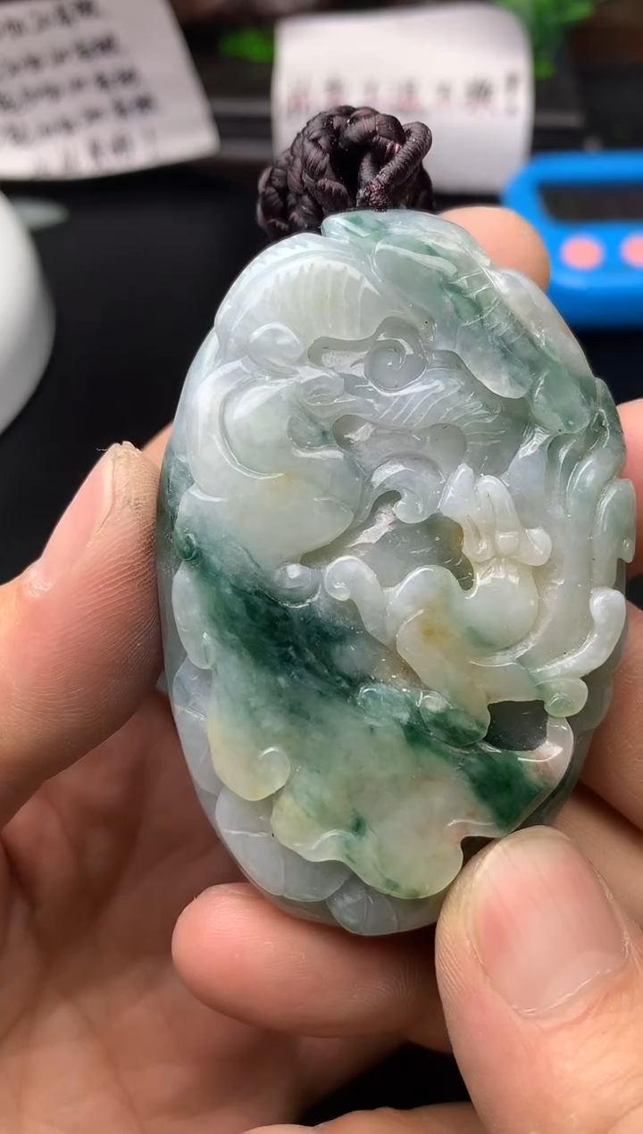 颈饰未镶嵌翡翠龙凤