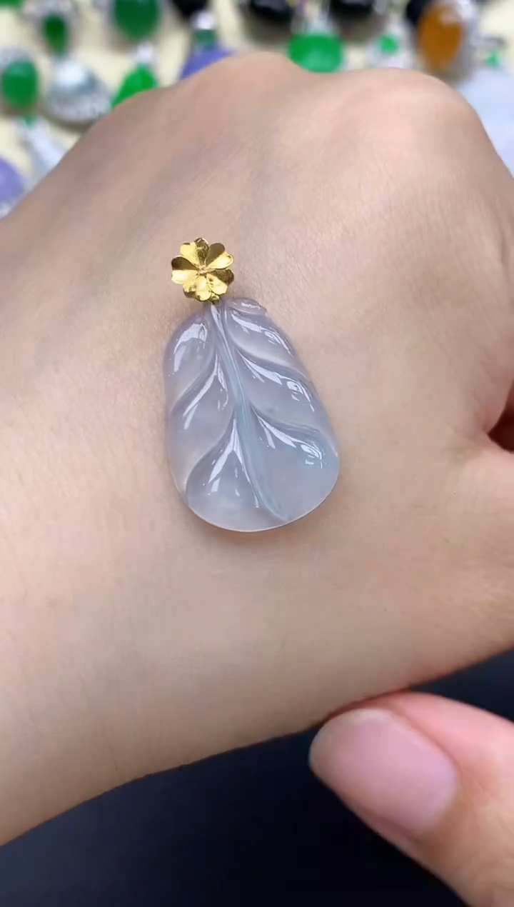 颈饰18K金镶嵌翡翠53-中国好珍宝