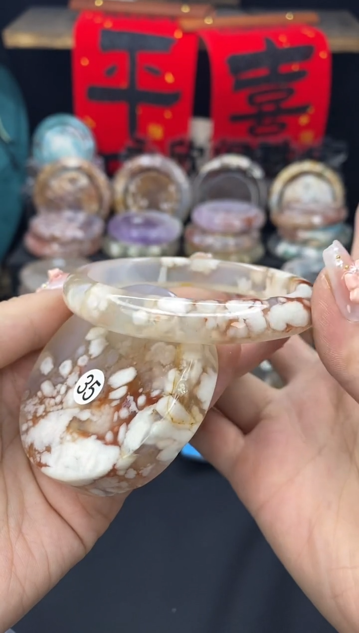 【闪购商品】石英质玉手镯（圆镯）未镶嵌60