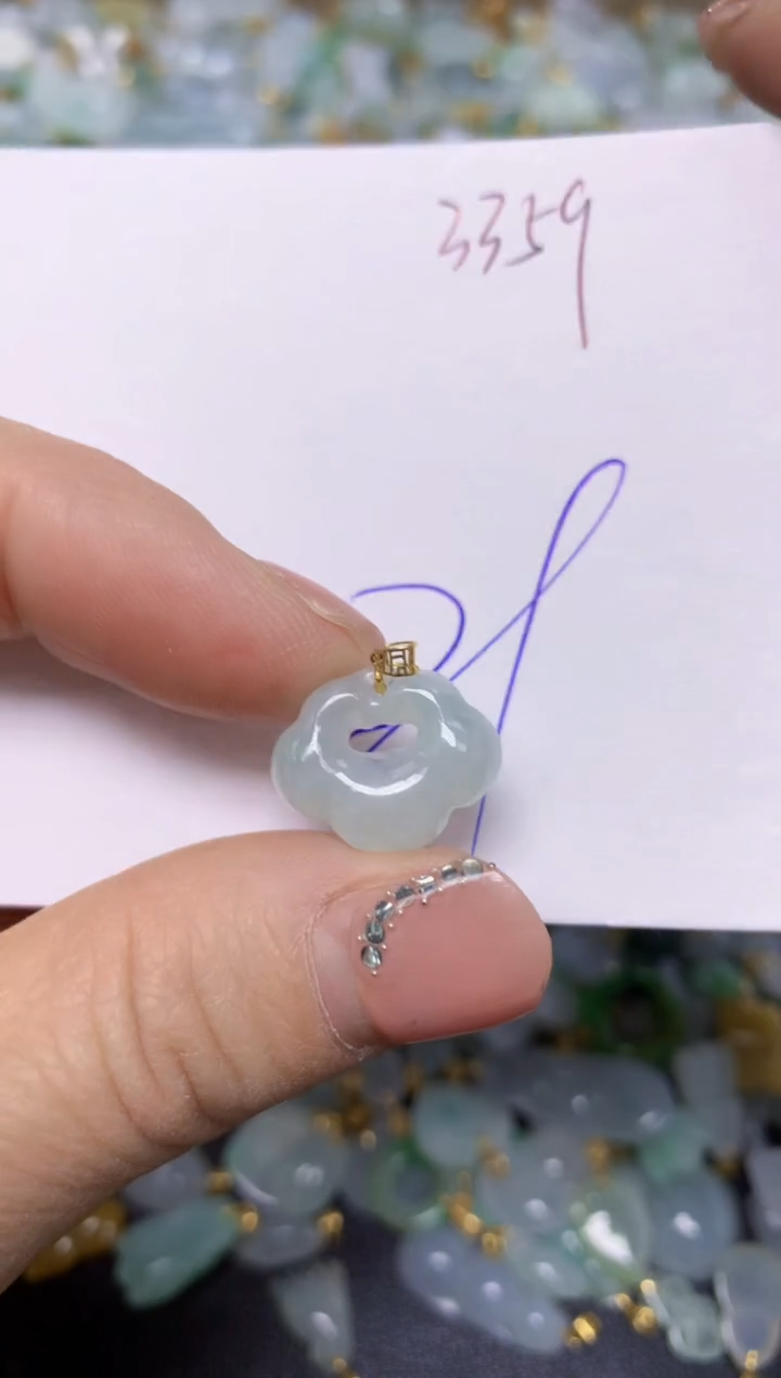 【闪购商品】翡翠挂件18K金镶嵌 天然翡翠A货