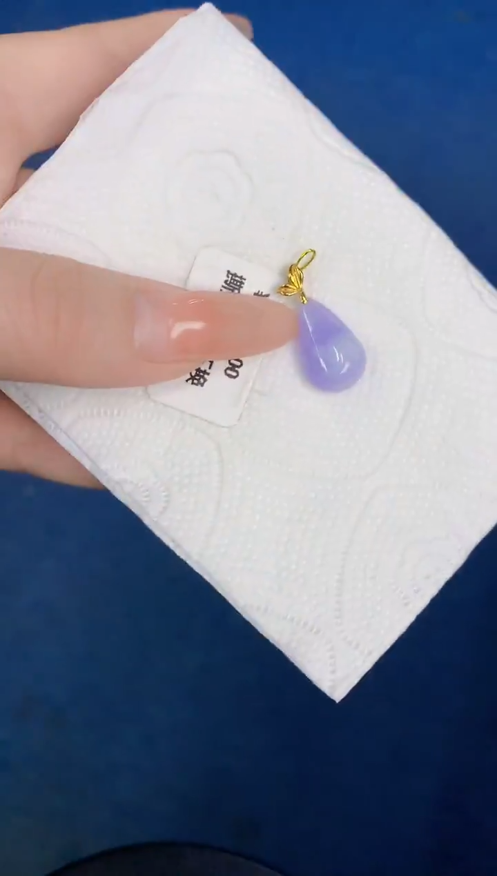 颈饰18K金镶嵌翡翠缅甸天然翡翠A货