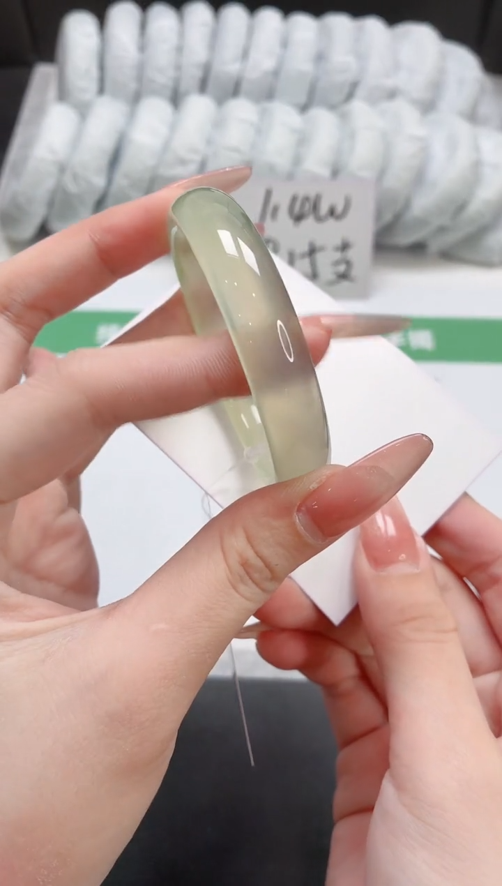 石英质玉手镯未镶嵌372-52.5薄荷