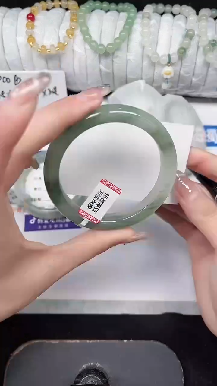 未镶嵌手镯石英质玉176-58/59