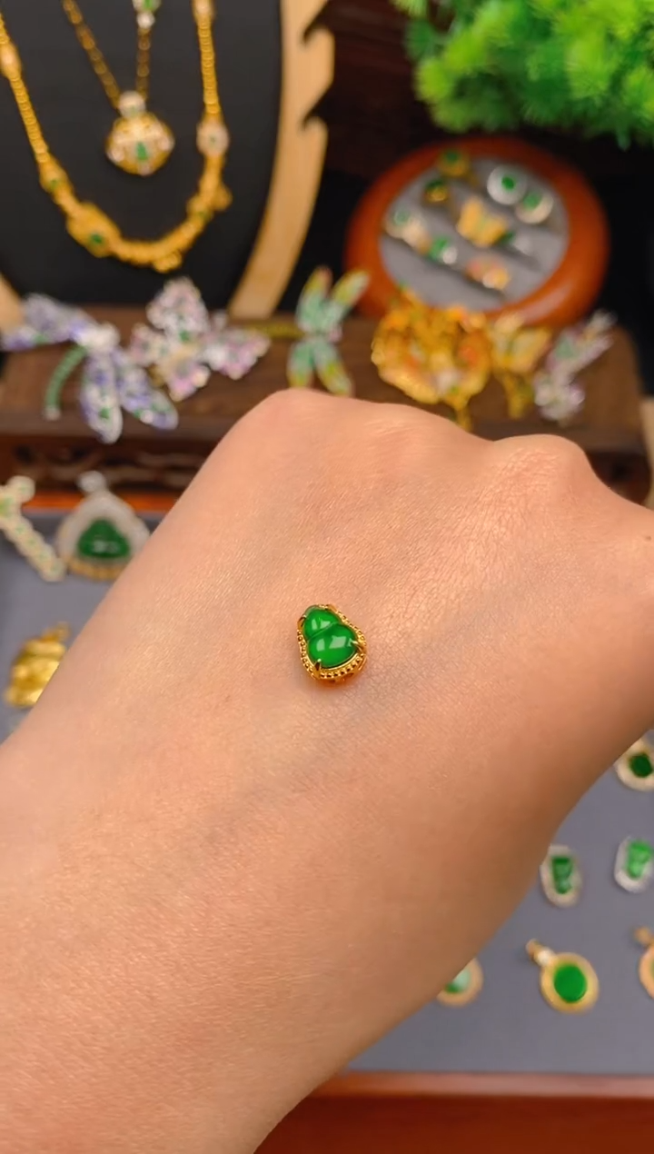 【闪购商品】翡翠吊坠(不含链)银S925镶嵌葫芦潘多拉