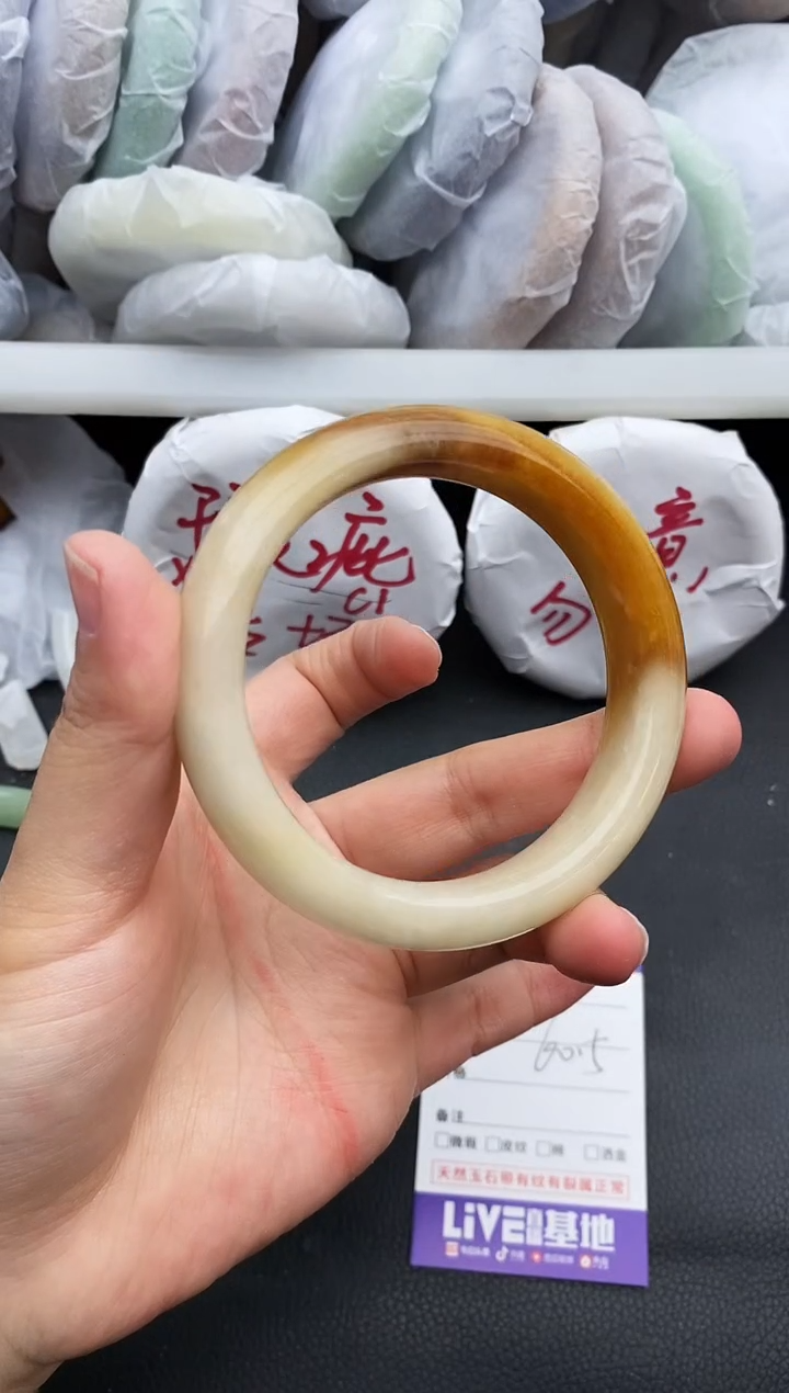 未镶嵌手镯石英质玉瑕疵150+60/61