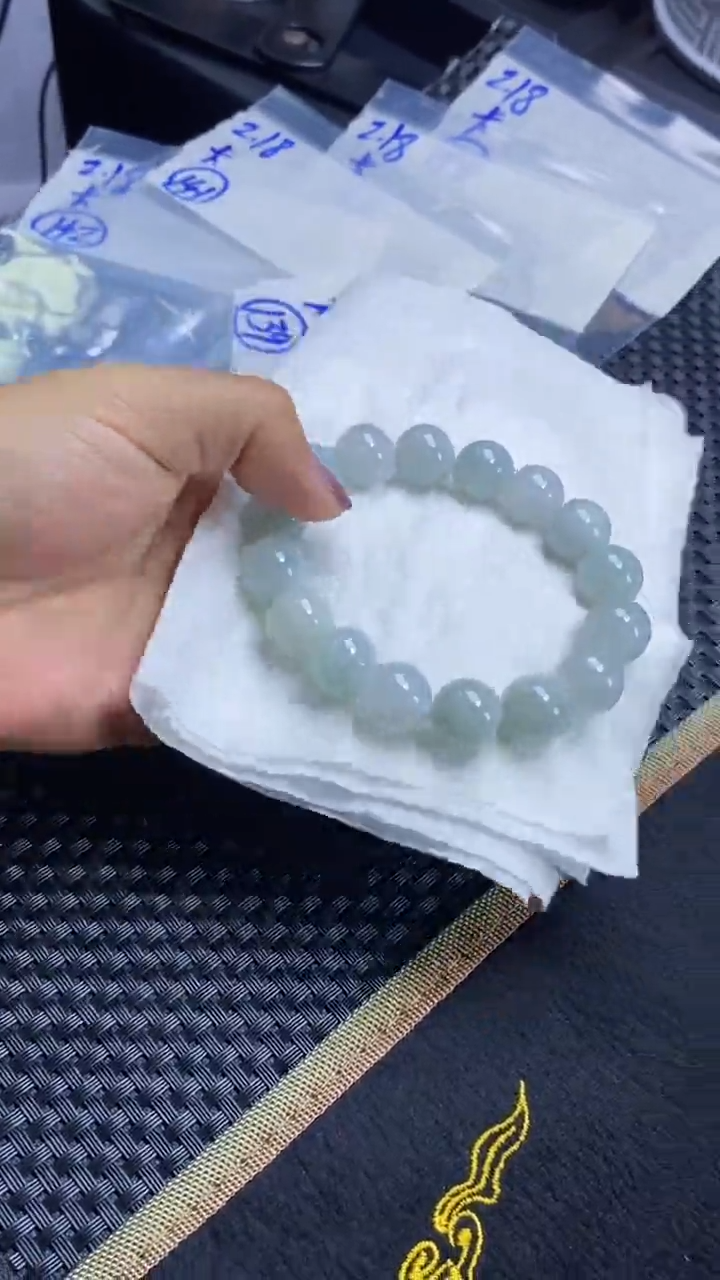 【闪购商品】定制翡翠未镶嵌纯天然缅料翡翠 多样性发货只发其一