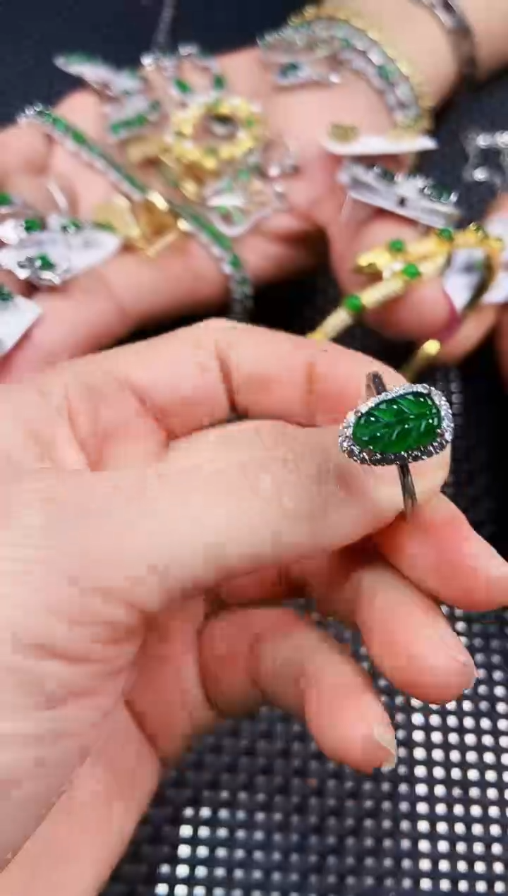 【闪购商品】翡翠戒指未镶嵌11111111