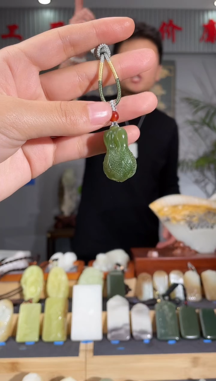 【闪购商品】和田玉颈饰未镶嵌拍一发一 多样性发货