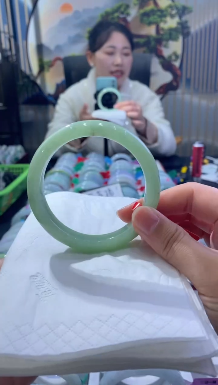 【闪购商品】翡翠手镯未镶嵌00008374