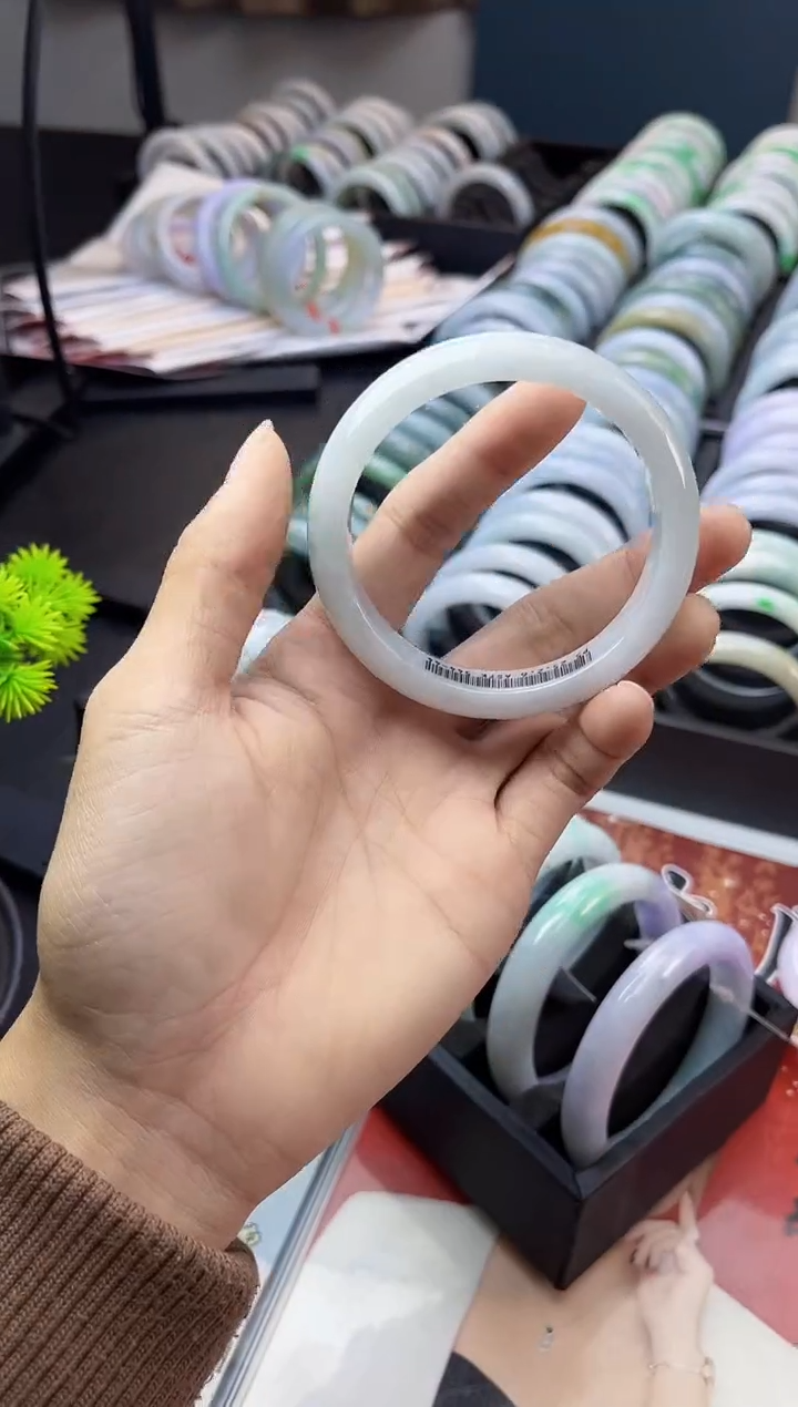 【闪购商品】翡翠手镯未镶嵌翡翠1
