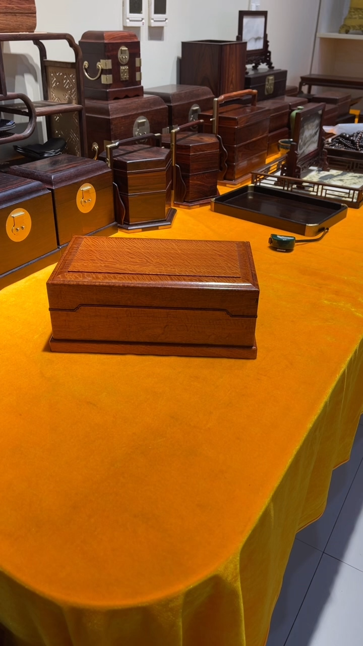 大果紫檀（缅甸花梨）卡**了精品木艺机关盒精工细作