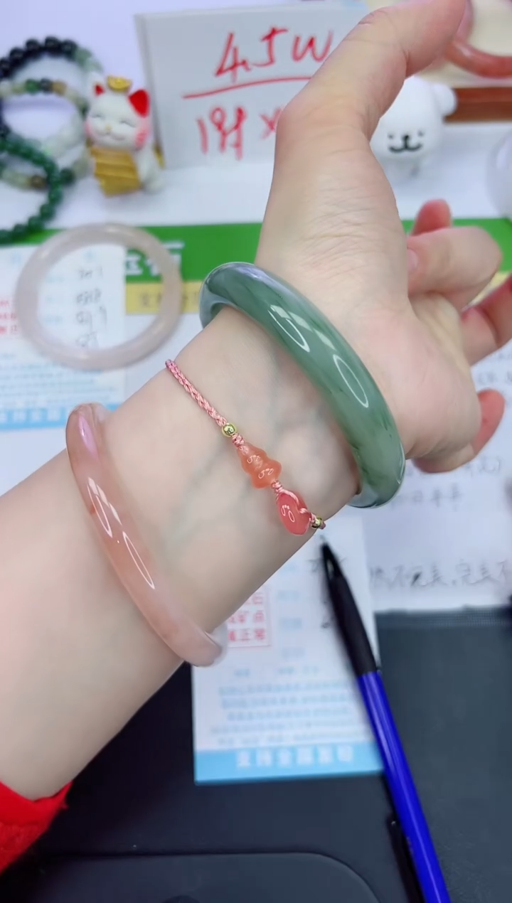 【闪购商品】石英质玉手镯未镶嵌252-60.3