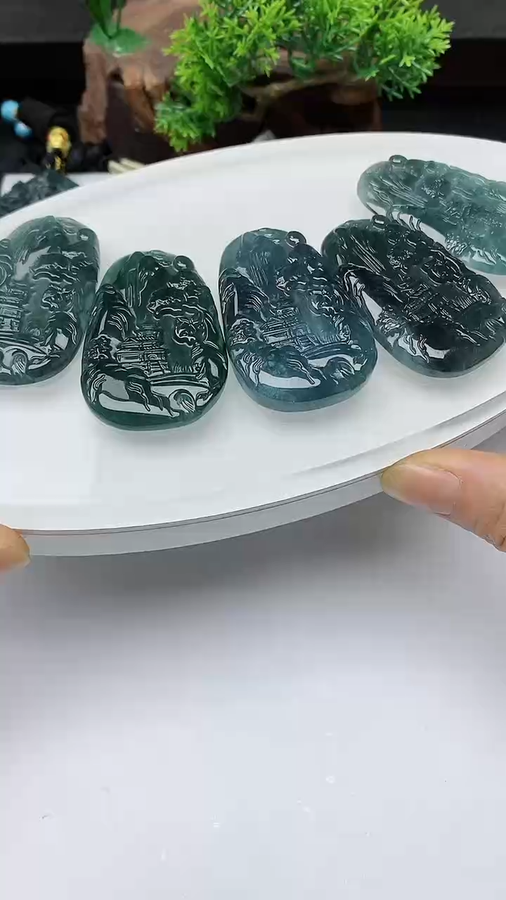 【闪购商品】翡翠颈饰未镶嵌多样性发其一