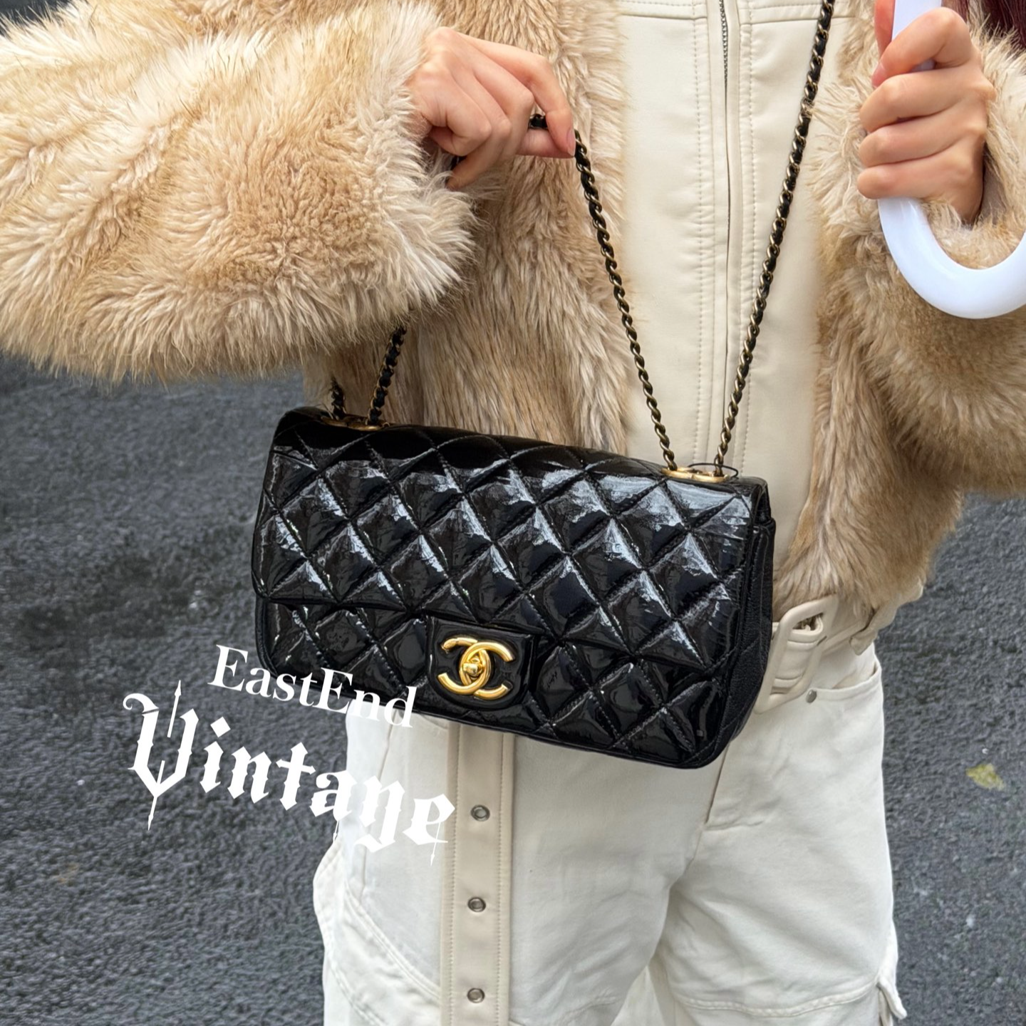 95新 Chanel/香奈儿 東区-黑金漆皮拼牛皮中号单肩包/82262