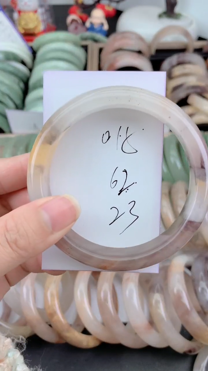 未镶嵌手镯石英质玉015