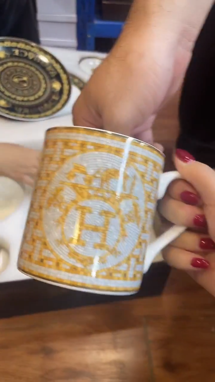 杯鸿辉家品牌瓷器，京东包邮！
