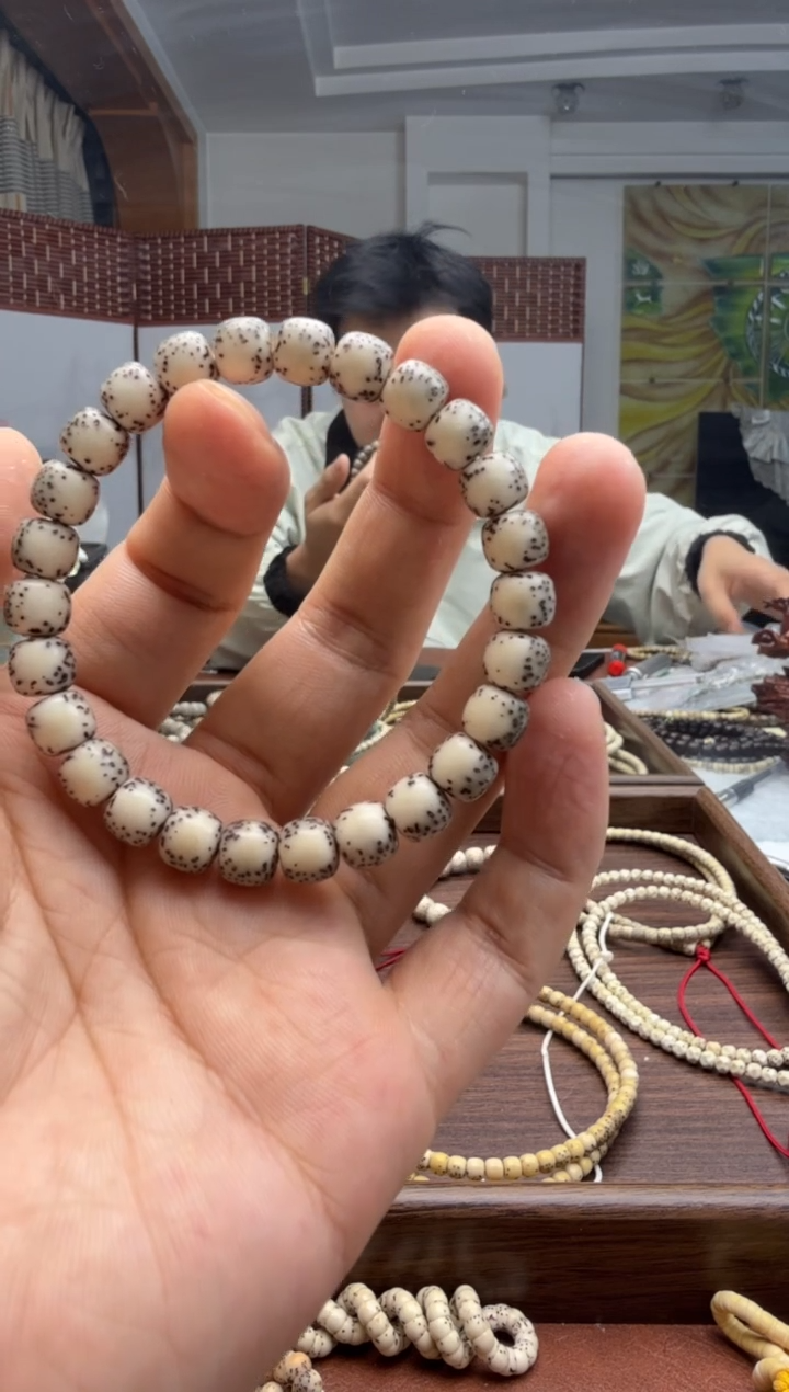 手串星月菩提卡9骨瓷白河豚手串