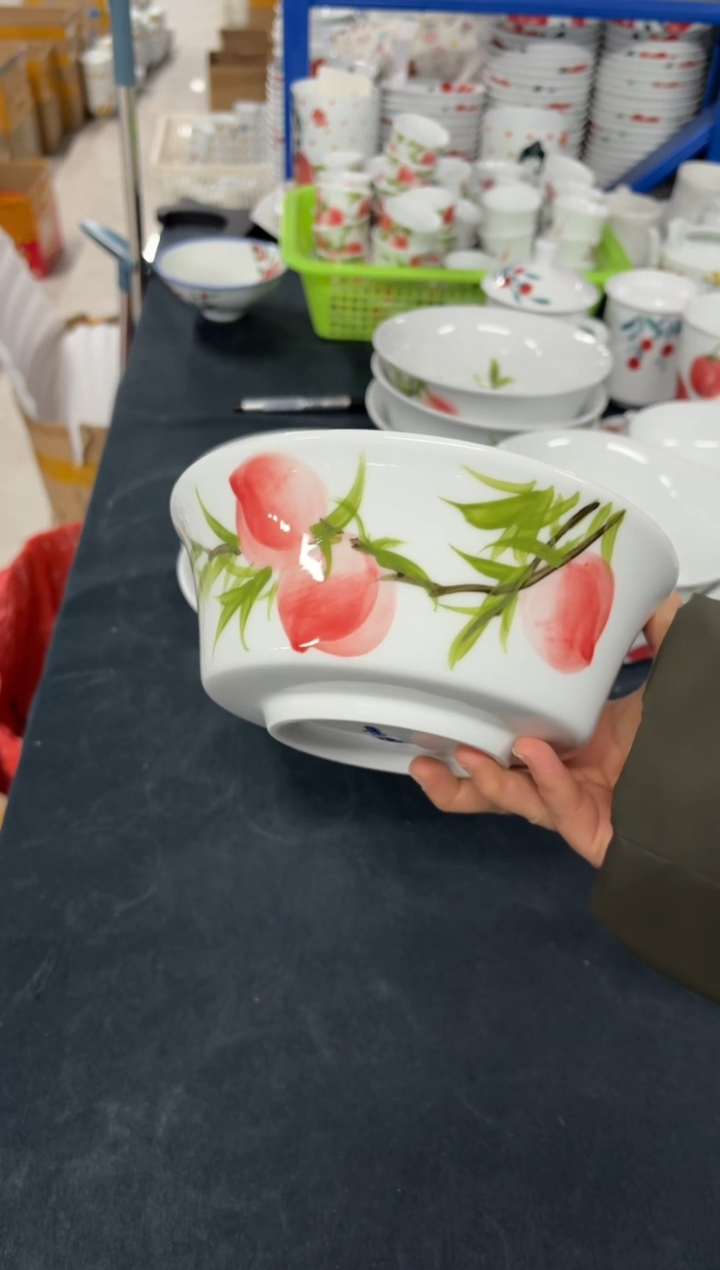 景德镇手绘釉中彩（食品级）马蹄面碗