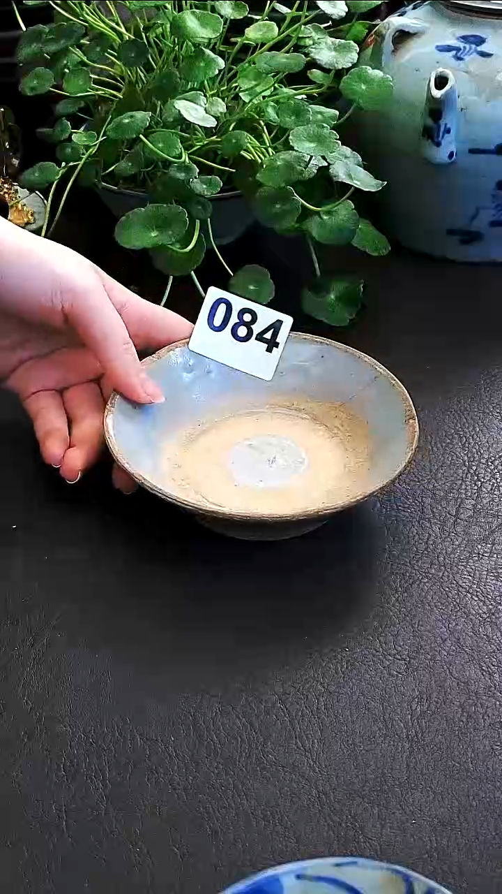 陶静****间佳瑜家漂漂亮亮的瓷器编号084