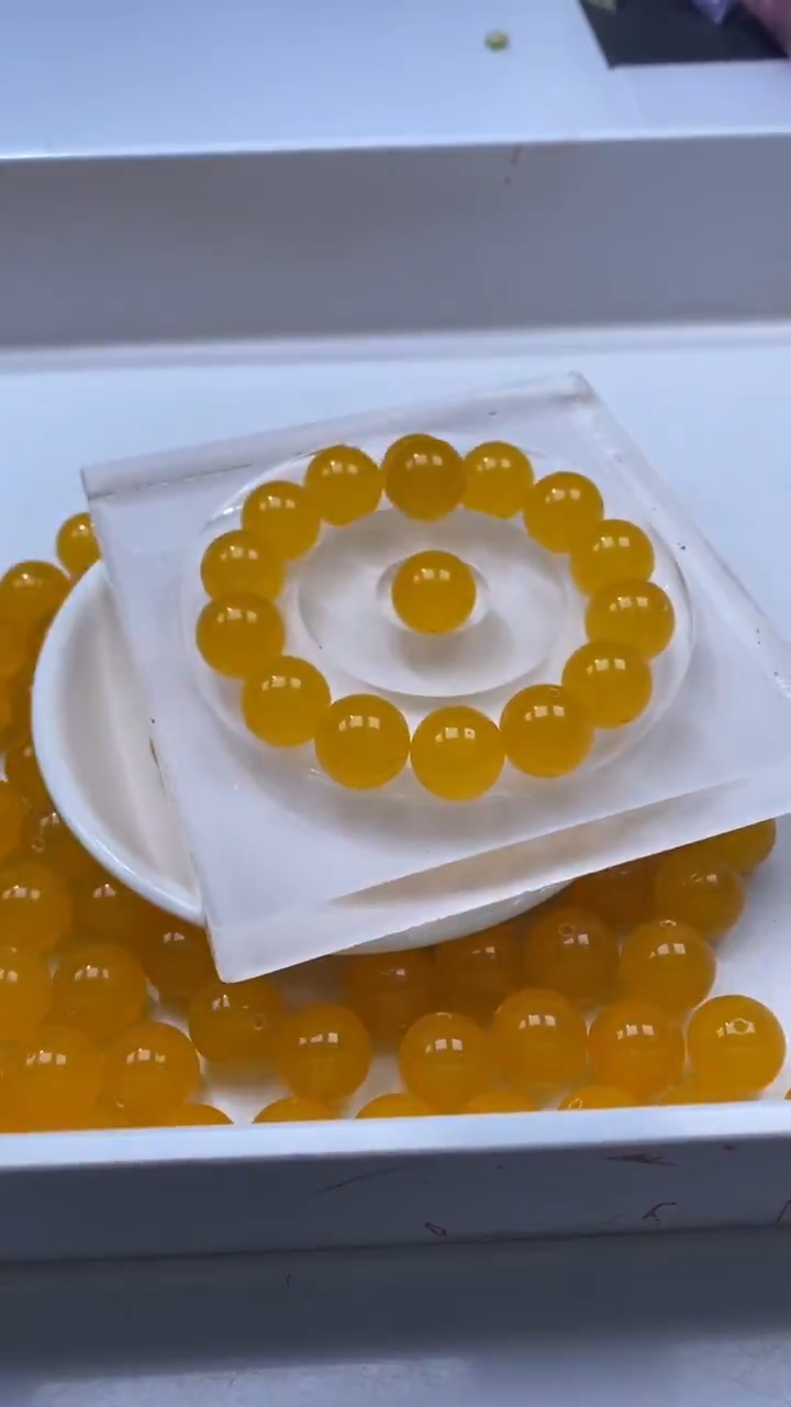 颈饰未镶嵌石英岩玉w2777鸡油黄色14mm*2颗