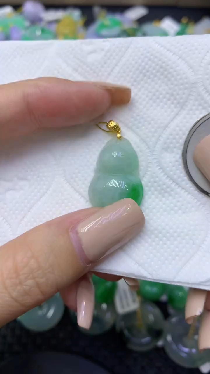 颈饰未镶嵌翡翠天然缅甸翡翠A货