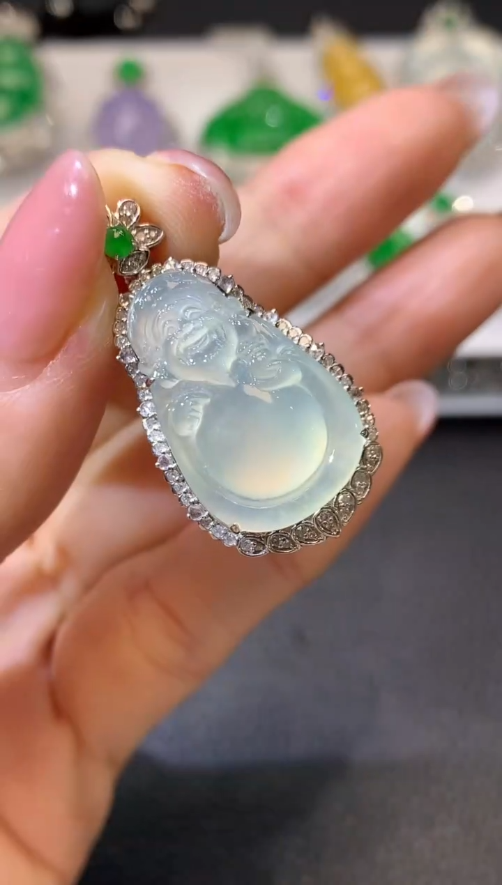 【闪购商品】翡翠吊坠(不含链)18K金镶嵌C23