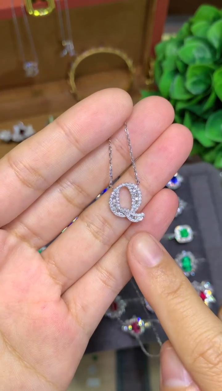 项链18K金镶嵌钻石0.28CT