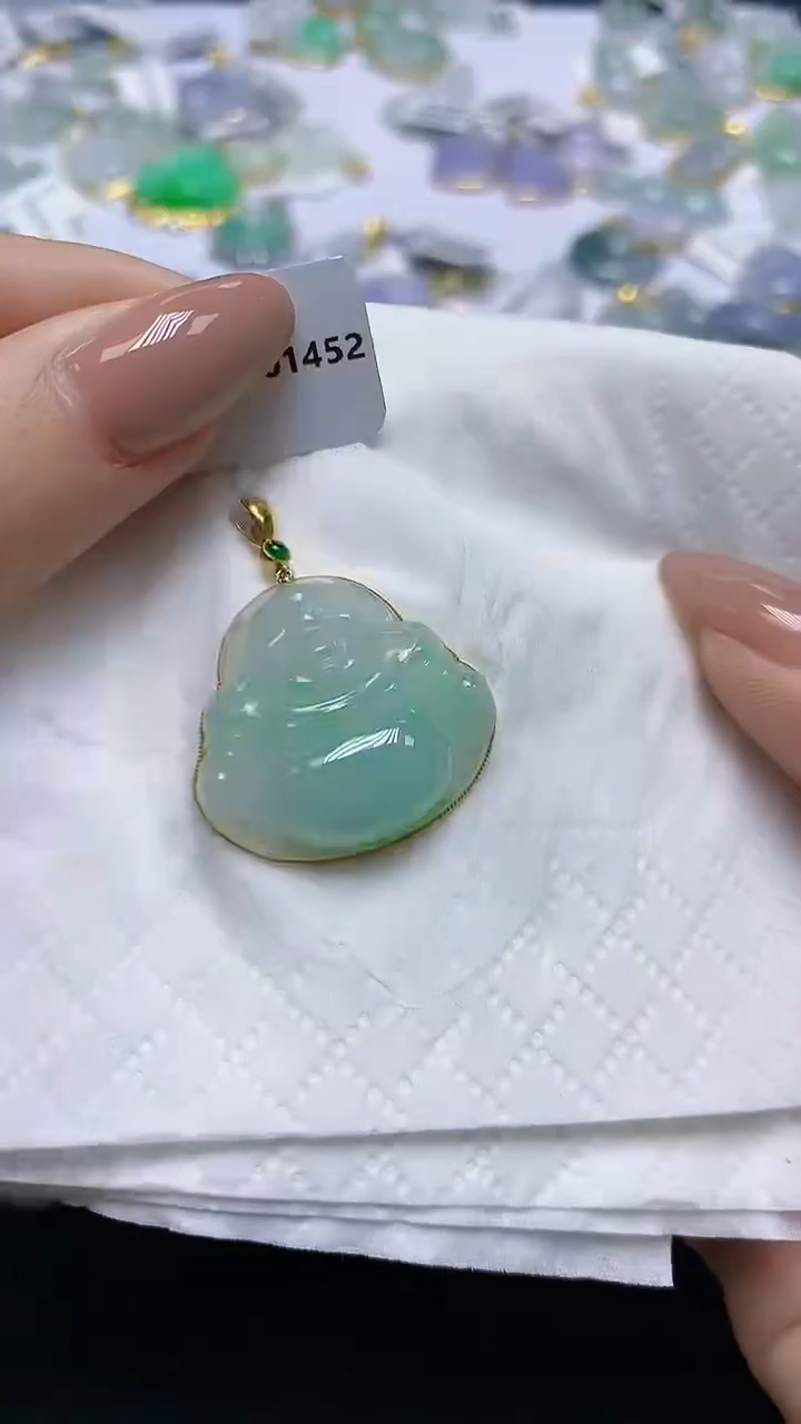 翡翠18K金镶嵌颈饰天然缅甸A货翡翠