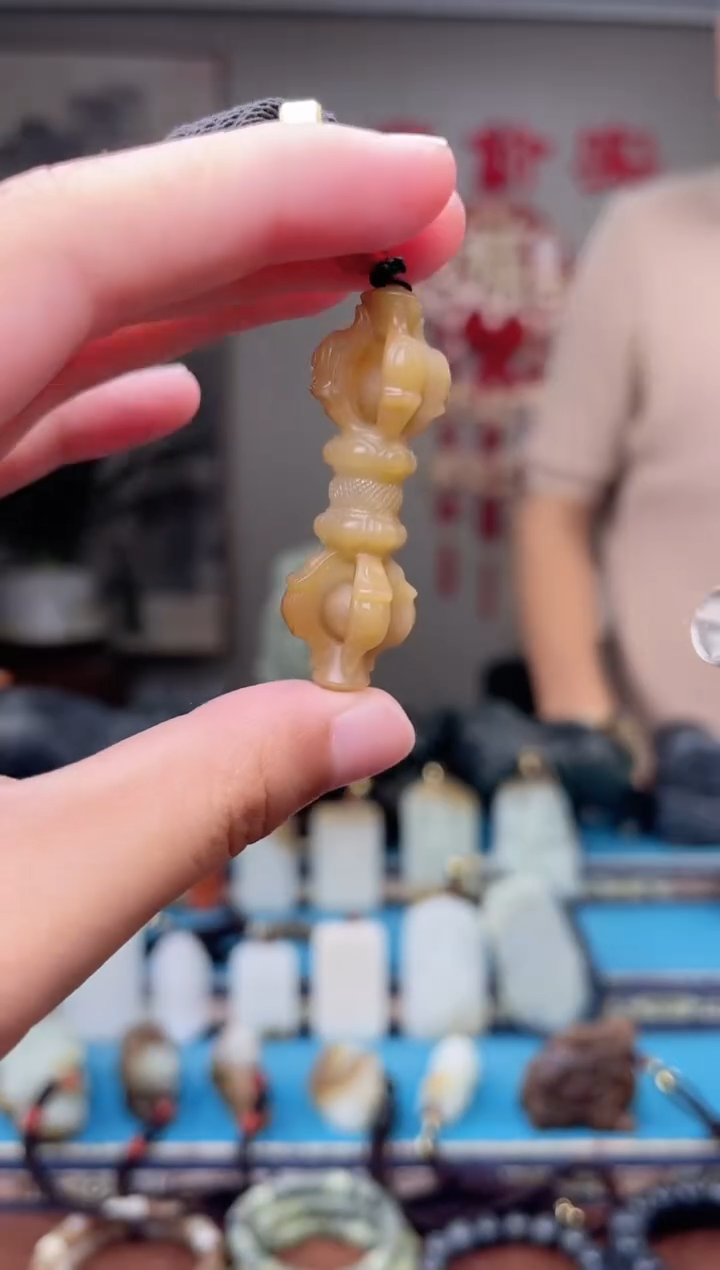 和田玉未镶嵌挂件1