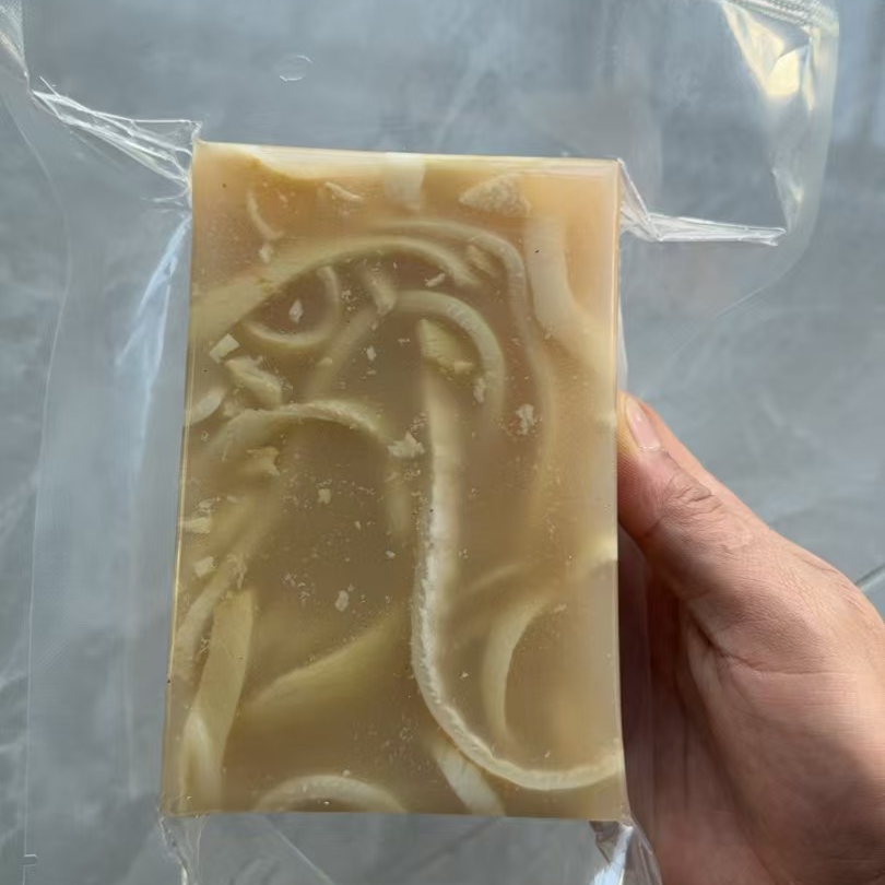 现卤皮冻三包装 真空漏气正常 介意勿拍