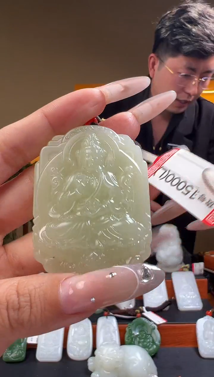 颈饰未镶嵌和田玉1L