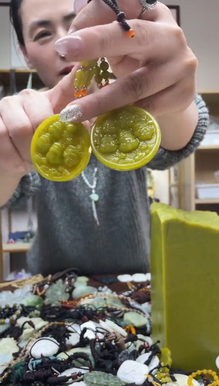 未镶嵌岫玉吊坠`多样性发货拍一发一